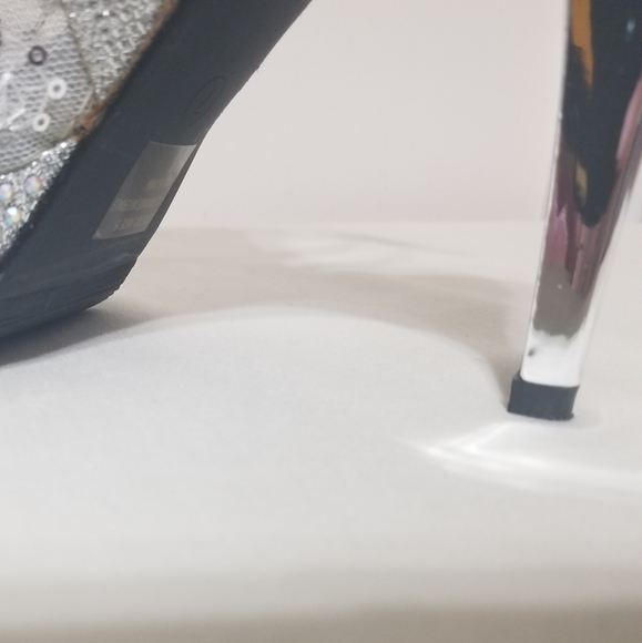 Womens heels - Picture 7 of 8